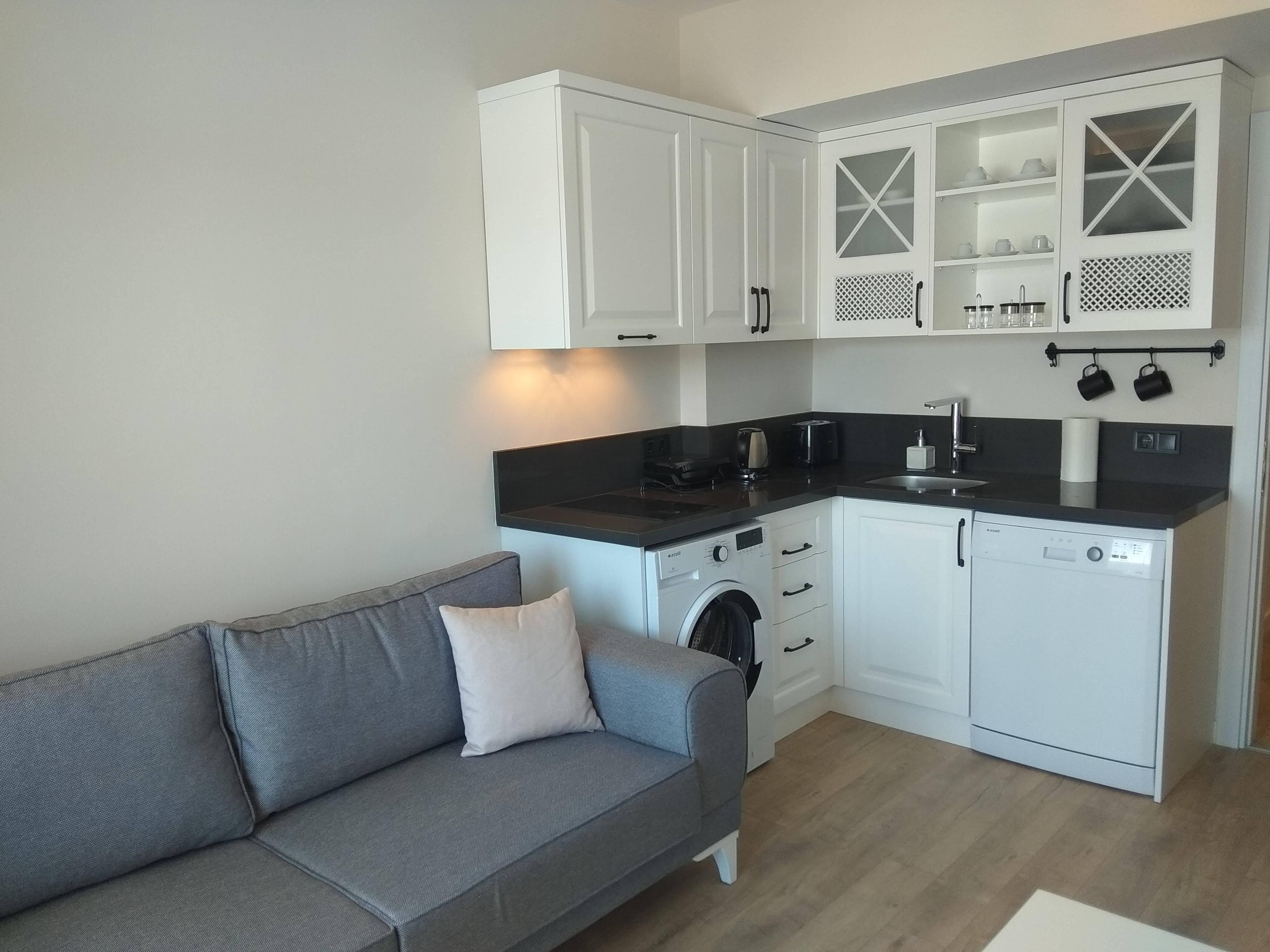 Ece Marina Suites Фетие Екстериор снимка