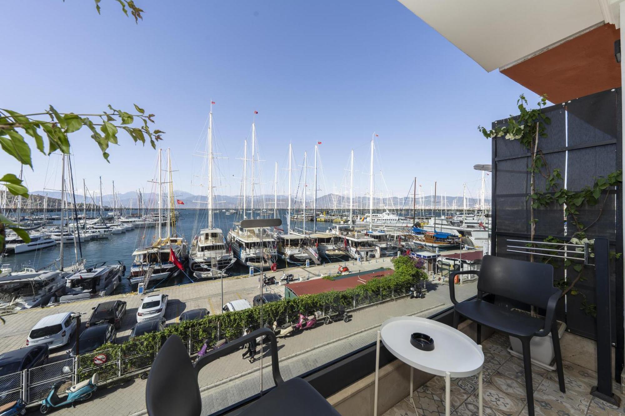 Ece Marina Suites Фетие Екстериор снимка