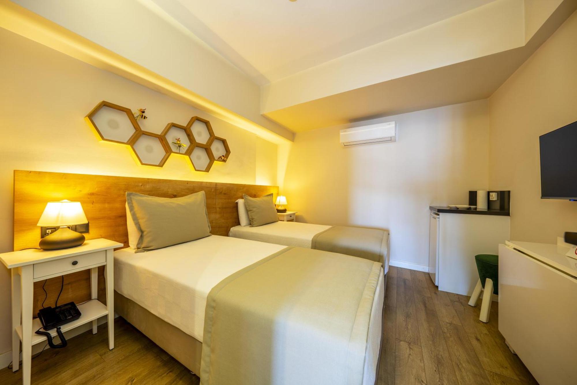 Ece Marina Suites Фетие Екстериор снимка